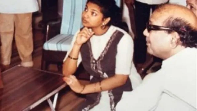 young kanimozhi with kalaignar